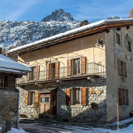 Апартаменти Facing Mont Blanc Шамоні