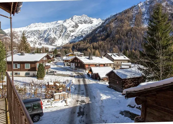 Facing Mont Blanc Апартаменти