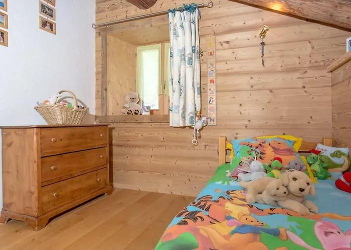 Facing Mont Blanc Шамоні