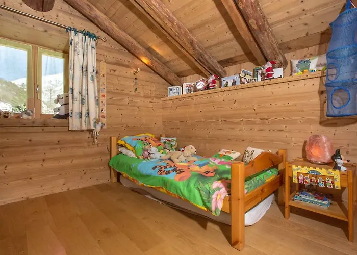 Facing Mont Blanc Апартаменти